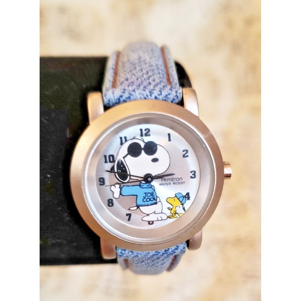 Vintage Armitron Peanuts Snoopy Joe Cool & Woodstock Watch with Denim Look Ban - Picture 2 of 14